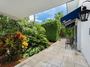 7975 Biscayne Point Cir, Miami Beach FL 33141