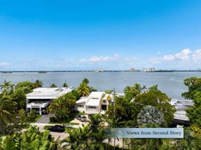 7975 Biscayne Point Cir, Miami Beach FL 33141