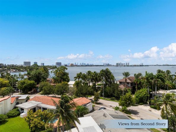 7975 Biscayne Point Cir, Miami Beach FL 33141