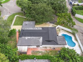 1124 Yale Dr, Hollywood FL 33021