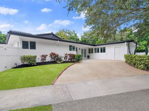 1124 Yale Dr, Hollywood FL 33021