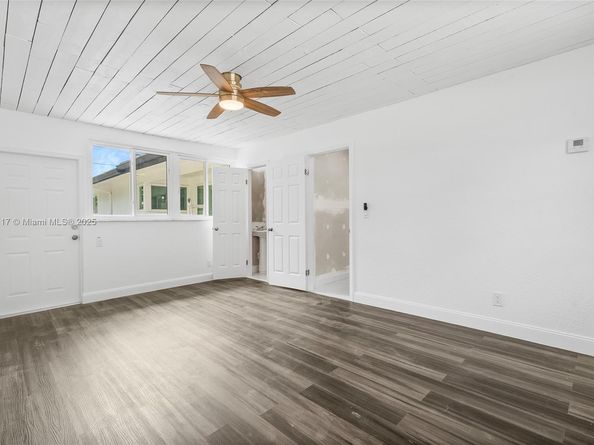 1124 Yale Dr, Hollywood FL 33021