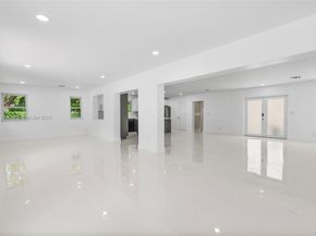 1124 Yale Dr, Hollywood FL 33021