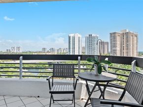 3600 Mystic Pointe Dr 1212, Aventura FL 33180