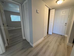 11309 SW 200th St 303C, Miami FL 33157
