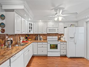 1425 Atlantic Shores Blvd 409, Hallandale Beach FL 33009