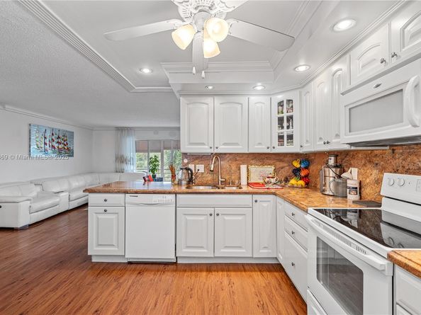 1425 Atlantic Shores Blvd 409, Hallandale Beach FL 33009