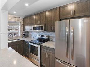 5300 Washington St E207, Hollywood FL 33021