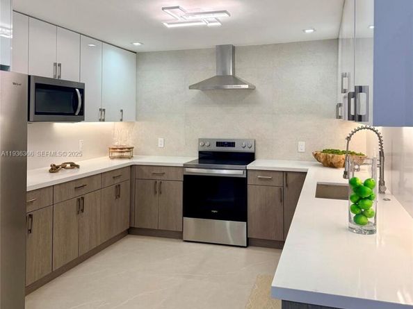 7904 SW 139th Ct, Miami FL 33183