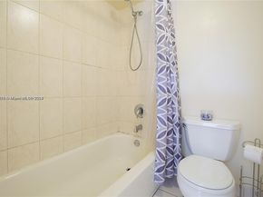 1100 NW 87th Ave 403, Coral Springs FL 33071