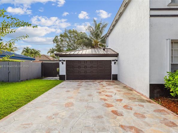 20235 SW 129th Ave, Miami FL 33177