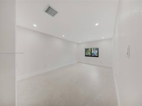 1344 SW 18th St, Miami FL 33145