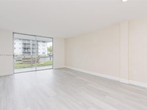 3600 NE 170th St D112, North Miami Beach FL 33160