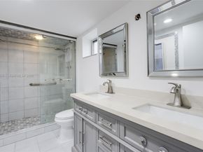 3600 NE 170th St D112, North Miami Beach FL 33160