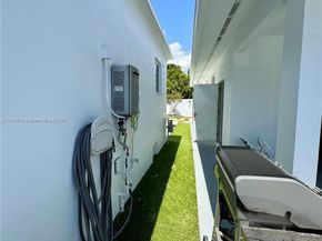 520 N 26th Ave, Hollywood FL 33020