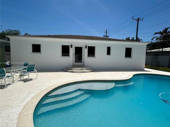 520 N 26th Ave, Hollywood FL 33020