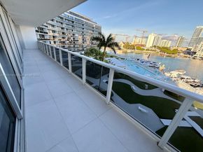 900 Bay Dr 524, Miami Beach FL 33141