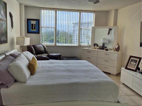 4001 Hillcrest Dr 705, Hollywood FL 33021