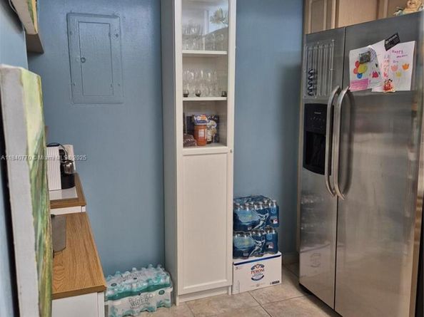 4001 Hillcrest Dr 705, Hollywood FL 33021