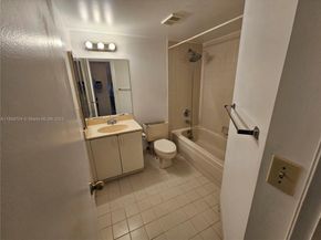 8701 Wiles Rd 305, Coral Springs FL 33067