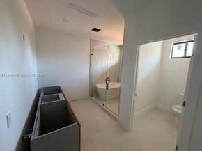 2800 SW 38th Ct, Miami FL 33134