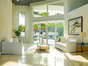 290 NW 125th Ave, Miami FL 33182