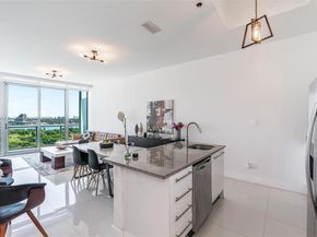 888 Biscayne Blvd 1210, Miami FL 33132