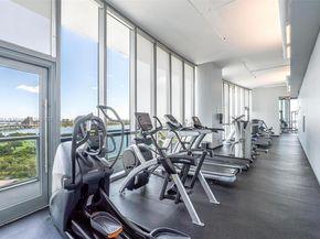 888 Biscayne Blvd 1210, Miami FL 33132