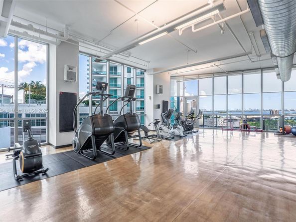 888 Biscayne Blvd 1210, Miami FL 33132