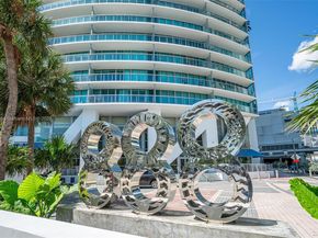 888 Biscayne Blvd 1210, Miami FL 33132