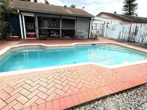 1020 SW 81st Ter, North Lauderdale FL 33068