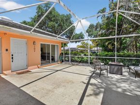 102 Sun Terrace Ct, Palm Beach Gardens FL 33403