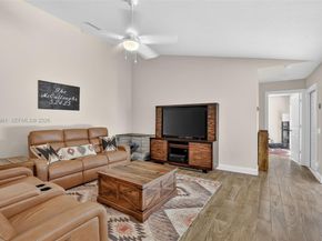 102 Sun Terrace Ct, Palm Beach Gardens FL 33403