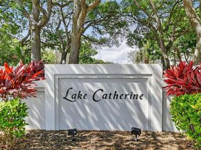 102 Sun Terrace Ct, Palm Beach Gardens FL 33403