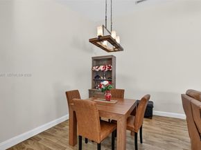 102 Sun Terrace Ct, Palm Beach Gardens FL 33403