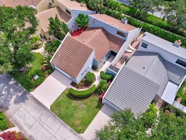 17068 Traverse Cir, Jupiter FL 33477