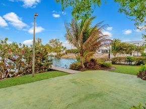 4725 SW 89th Ave, Miami FL 33165