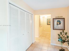 4725 SW 89th Ave, Miami FL 33165