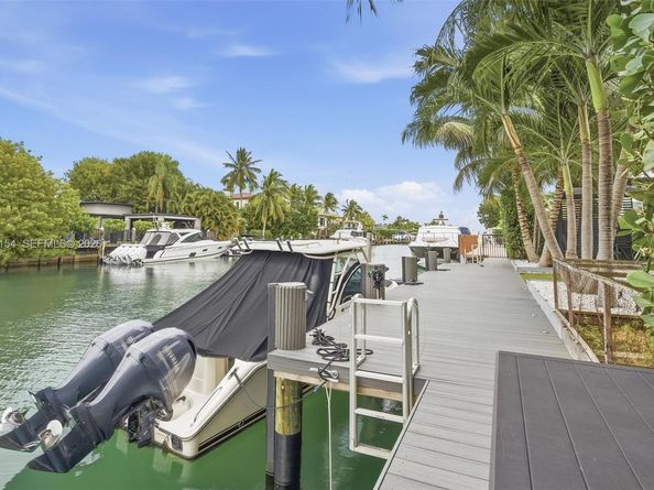 1895 NE 118th Rd, North Miami FL 33181