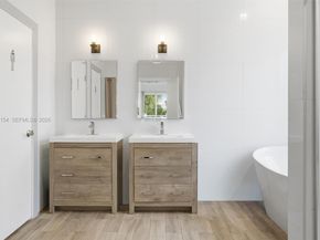 1895 NE 118th Rd, North Miami FL 33181