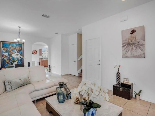3257 NW 31st Ter, Oakland Park FL 33309
