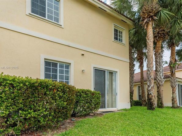 3257 NW 31st Ter, Oakland Park FL 33309