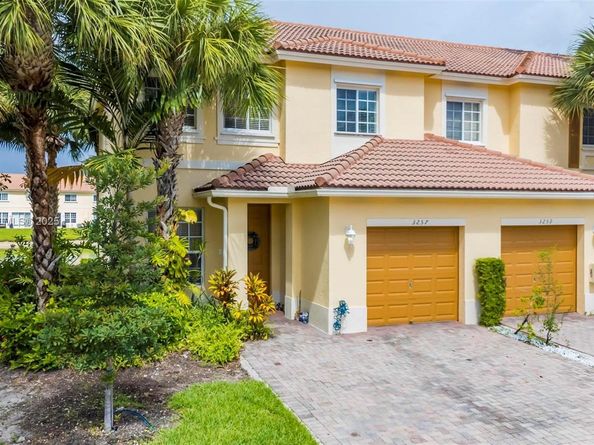 3257 NW 31st Ter, Oakland Park FL 33309