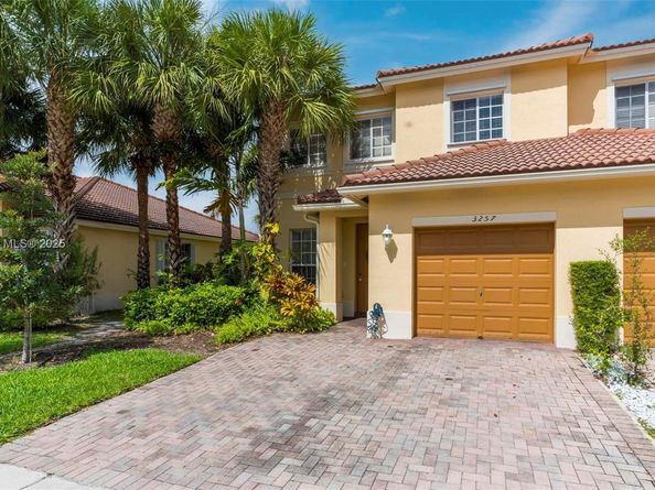 3257 NW 31st Ter, Oakland Park FL 33309