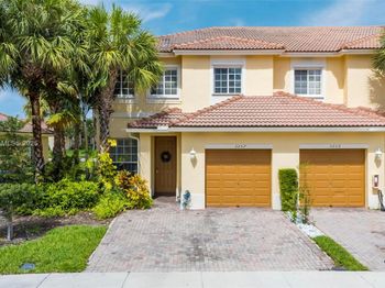 3257 NW 31st Ter