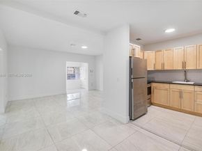 529 NW 42nd St, Miami FL 33127