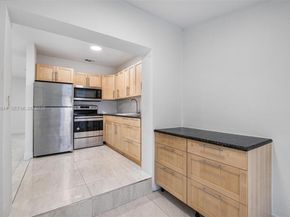 529 NW 42nd St, Miami FL 33127