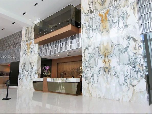 2020 N Bayshore Dr 4103, Miami FL 33137