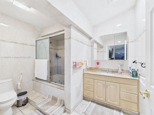 301 NW 83rd Way, Pembroke Pines FL 33024