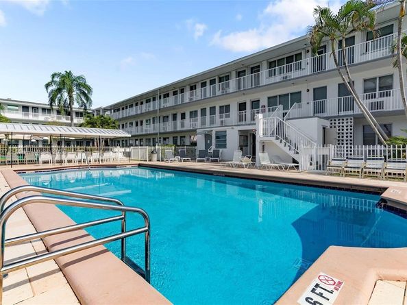 15610 NE 6th Ave 32D, Miami FL 33162